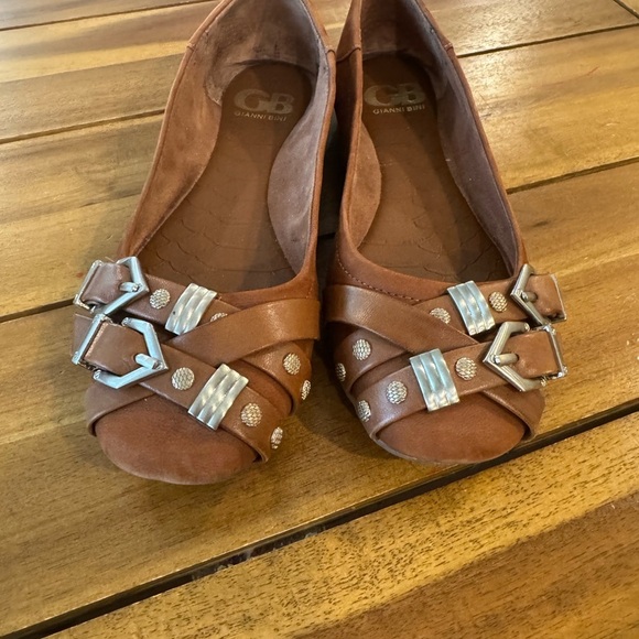 Gianni Bini Shoes - Gianni Bini Brown Flats with Silver Buckled Size 6